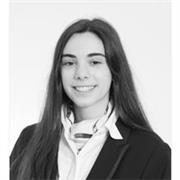 Estudiante de enfermeria titulado en bachillerato